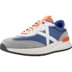 Buty MUNICH DYNAMIX Niebieski. Niebieskie buty trekkingowe męskie Munich, bez wzorów, ze skóry, bez zapięcia, trekkingowe. Za 414.99 zł.