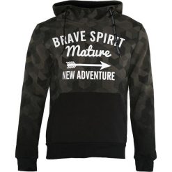 Ciemnozielona Bluza New Adwenture. Bluzy nierozpinane męskie marki Born2be. Za 89.99 zł.