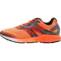 Adidas Performance AEROBOUNCE Obuwie do biegania treningowe soft orange/hiresolution red/night metallic. Brązowe buty do biegania męskie adidas Performance, z materiału. W wyprzedaży za 359.20 zł.