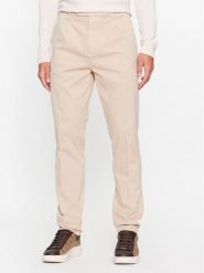 Guess Spodnie materiałowe Noah M3BB27 WFPMA Beżowy Slim Fit. Brązowe spodnie na co dzień męskie Guess, z aplikacjami, z bawełny. Za 259.99 zł.