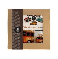 VW T2 — paczka (Zawartość paczki: koszulka, torba, kubek, słodycze; Rozmiar koszulki / bluzy: XXL (męska); Kolor koszulki / bluzy: biały; Rodzaj nadru. Białe bluzy nierozpinane męskie nikiniki, m, bez wzorów, z bawełny, wakacyjne, bez ramiączek, bez kaptura. Za 169.00 zł.
