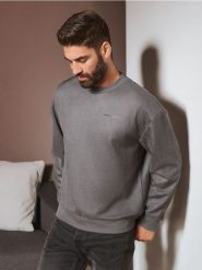 Bluza - szary. Szare bluzy nierozpinane męskie Sinsay, l, bez wzorów, bez ramiączek, bez kaptura. W wyprzedaży za 29.99 zł.