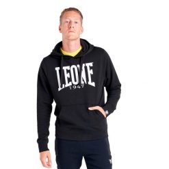 Męska bluza Leone z dużym logo Basic. Czarne bluzy nierozpinane męskie LEONE 1947 APPAREL, l, bez wzorów, z tkaniny, sportowe, bez ramiączek, bez kaptura. W wyprzedaży za 158.55 zł.