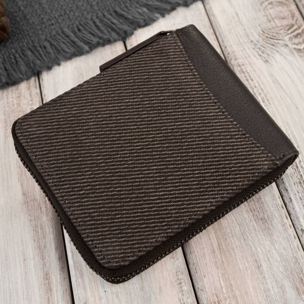 Paolo Peruzzi Portfel męski brązowy zapinany na zamek i bawełniany canvas AY-07-BR. Brązowe portfele męskie Paolo Peruzzi, bez wzorów, z bawełny. Za 90.71 zł.