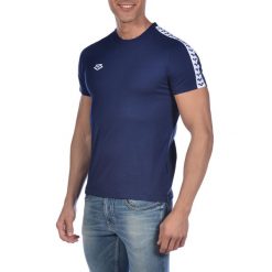 Koszulka sportowa Arena T-Shirt Team. Białe t-shirty sportowe męskie ARENA, m, bez wzorów, klasyczne, bez ramiączek. Za 129.99 zł.