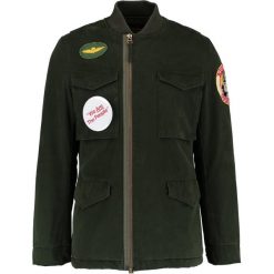 Maharishi TRAVIS Kurtka wiosenna aged mil olive. Kurtki męskie Maharishi. W wyprzedaży za 779.60 zł.