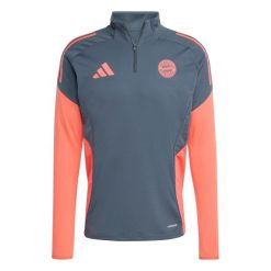 Kurtka dresowa Bayern Monachium 2025/26. Szare kurtki męskie ADIDAS, bez wzorów, z dresówki, sportowe, bez ramiączek, bez kaptura. W wyprzedaży za 258.50 zł.