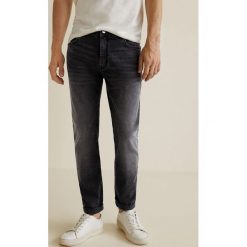 Mango Man - Jeansy Jan3. Czarne jeansy męskie Mango Man, z aplikacjami, z bawełny. Za 139.90 zł.