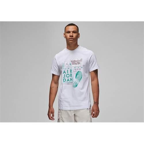 Koszulka sportowa męska Nike Air Jordan Brand Graphic Crew. Białe t-shirty sportowe męskie Nike, m, bez wzorów, z bawełny, sportowe, bez ramiączek. Za 239.00 zł.