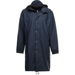 Rains FISHTAIL Parka blue. Niebieskie parki męskie Rains, z materiału. Za 569.00 zł.