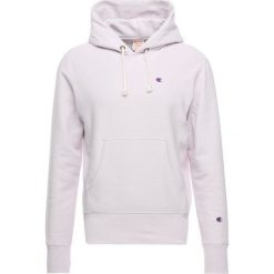 Champion Reverse Weave HOODED Bluza z kapturem lilac. Bluzy z kapturem męskie marki Champion Reverse Weave. Za 419.00 zł.