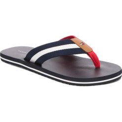 Japonki TOMMY HILFIGER - Beach Sandal With Stripes FM0FM01597 Midnight 403. Klapki i japonki męskie marki Tommy Hilfiger. W wyprzedaży za 139.00 zł.