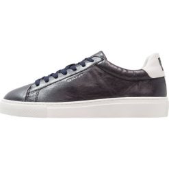 GANT MAJOR Sneakersy niskie marine. Buty sportowe na co dzień męskie marki Gant. W wyprzedaży za 398.30 zł.