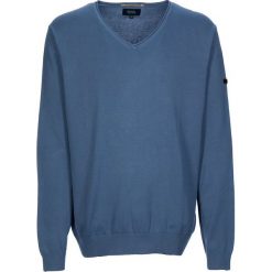 Sweter "Reakti" w kolorze niebieskim. Niebieskie swetry męskie Camel Active, bez wzorów, z bawełny, bez kołnierzyka, bez ramiączek. W wyprzedaży za 131.95 zł.