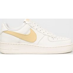 Nike Sportswear - Buty Air Force 1 '07 Prm 2. Buty sportowe na co dzień męskie Nike Sportswear. W wyprzedaży za 429.90 zł.