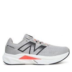 Buty do biegania New Balance. Szare buty do biegania męskie New Balance, bez wzorów, bez zapięcia, do biegania. Za 429.99 zł.