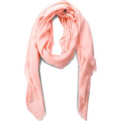 Szal GUESS - AW7700 POL03 ROS. Szaliki męskie marki Guess. W wyprzedaży za 129.00 zł.