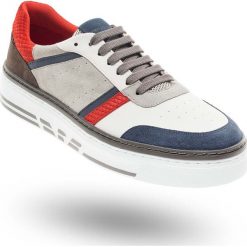 SNEAKERSY Emporio Armani. Białe buty sportowe na co dzień męskie Emporio Armani, m, z aplikacjami, z gumy, bez ramiączek, bez kaptura. Za 573.30 zł.