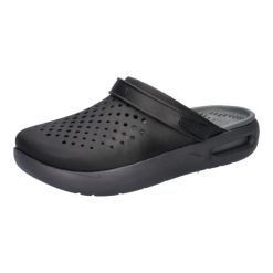 Buty do chodzenia męskie Crocs Inmotion Clog. Czarne buty trekkingowe męskie Crocs, bez wzorów, z gumy, bez zapięcia, trekkingowe. Za 385.00 zł.