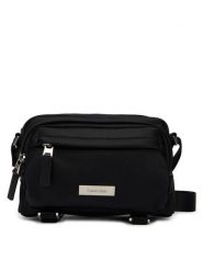 Calvin Klein Saszetka Sleek Utility Camera Bag LV04D3339G Czarny. Czarne saszetki męskie Calvin Klein, bez wzorów, ze skóry. Za 369.99 zł.
