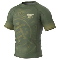 Koszulka Męska Rashguard MMA na Siłownię EXTREME HOBBY BADGE. Zielone bielizna termoaktywna męska EXTREME HOBBY, m, bez wzorów, z bawełny, bez ramiączek, do biegania. Za 199.00 zł.