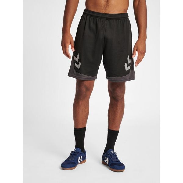 HUMMEL spodenki lekkie sportowe HMLLEAD POLY. Czarne szorty sportowe męskie HUMMEL, bez wzorów, sportowe. Za 76.99 zł.