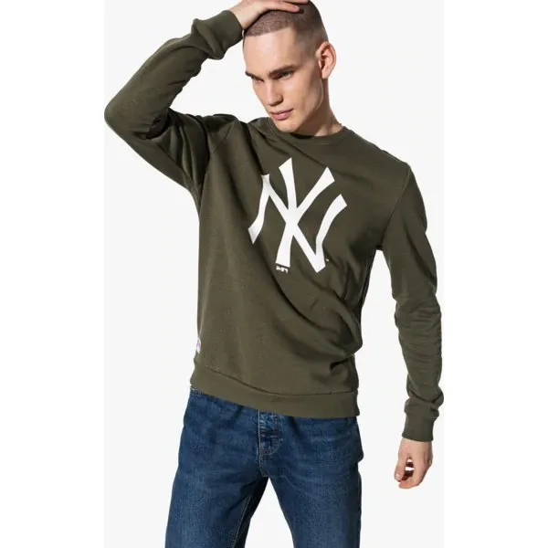 New Era Bluza Mlb Nyy Khaki New York Yankees Whi , khaki, rozmiar M. Brązowe bluzy nierozpinane męskie New Era, l, bez wzorów, z bawełny, bez ramiączek, bez kaptura. W wyprzedaży za 189.99 zł.