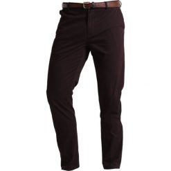 Scotch & Soda MOTT CLASSIC WITH CLEAN OUTLOOK Spodnie materiałowe deep purple. Fioletowe spodnie na co dzień męskie Scotch & Soda, z bawełny. Za 419.00 zł.