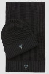 GUESS Zestaw czarna czapka i szalik Scarf Beanie Box. Czarne czapki męskie Guess, z aplikacjami. W wyprzedaży za 322.99 zł.