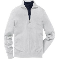 Sweter Regular Fit bonprix jasnoszary melanż. Swetry męskie marki bonprix. Za 79.99 zł.