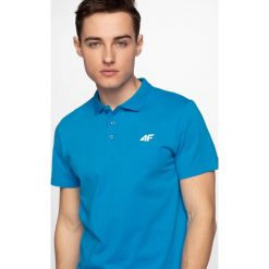 Koszulka polo męska TSM307 - niebieski. Niebieskie koszulki polo męskie 4f, m, bez wzorów, z bawełny, bez kołnierzyka, bez ramiączek. Za 69.99 zł.