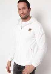 Biała Kurtka Wiatrówka z Naszywką i Kapturem Favema. Białe kurtki męskie Born2be, l, z aplikacjami, eleganckie, bez ramiączek. Za 49.99 zł.