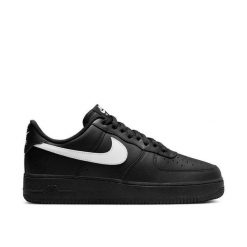 Buty do chodzenia męskie Nike Air Force 1 07. Czarne buty sportowe na co dzień męskie Nike, m, bez wzorów, z materiału, bez ramiączek, bez kaptura, trekkingowe. Za 631.00 zł.