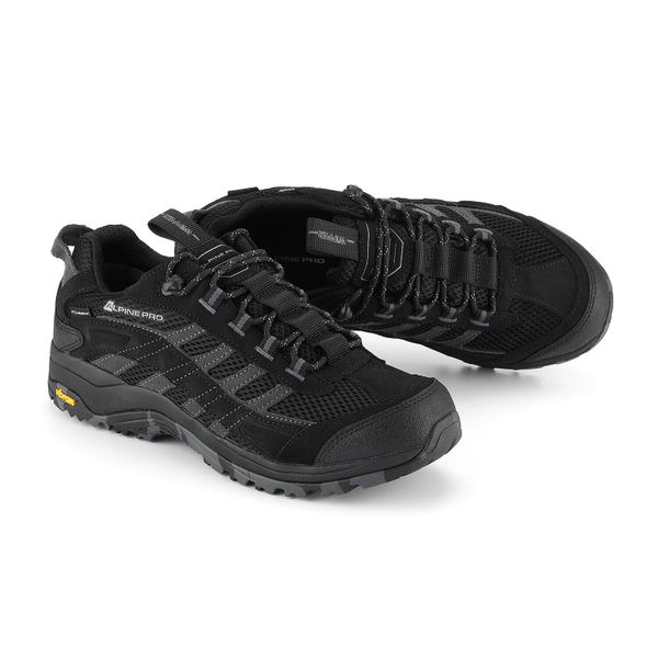 Buty trekkingowe niskie unisex Alpine Pro Okane Vibram. Czarne buty trekkingowe męskie Alpine Pro, bez wzorów, sportowe, bez obcasa, bez zapięcia. W wyprzedaży za 419.00 zł.
