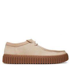 Półbuty Clarks. Codzienne półbuty męskie Clarks, bez wzorów, bez obcasa, bez zapięcia. Za 389.99 zł.