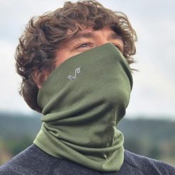 Komin trekkingowy 100% wełna merino (195 g/m²). Zielone szaliki męskie WOOLONA, bez wzorów, z wełny, sportowe. W wyprzedaży za 117.00 zł.