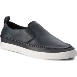 Półbuty CLARKS - Kessell Slip 261323067 Navy Leather. Codzienne półbuty męskie marki Clarks. W wyprzedaży za 219.00 zł.