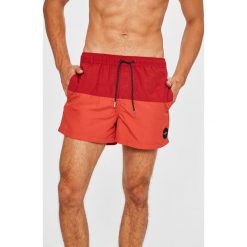 Quiksilver - Szorty. Szare szorty sportowe męskie Quiksilver, z materiału, sportowe. W wyprzedaży za 159.90 zł.