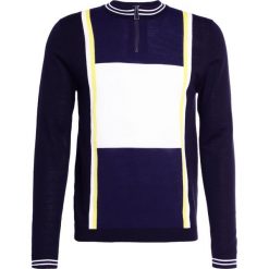 PS by Paul Smith MENS ZIP NECK Sweter black. Swetry męskie marki PS by Paul Smith. W wyprzedaży za 379.60 zł.