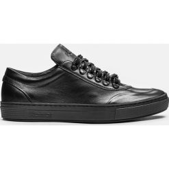 Czarne trampki męskie. Buty sportowe na co dzień męskie marki Kazar. Za 449.00 zł.