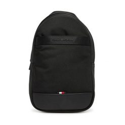 Plecak Tommy Hilfiger. Czarne plecaki męskie Tommy Hilfiger, bez wzorów, z nylonu. Za 389.99 zł.