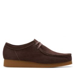 Półbuty Clarks. Brązowe codzienne półbuty męskie Clarks, bez wzorów, bez obcasa, bez zapięcia. Za 339.99 zł.