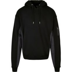 Bluza z kapturem Urban Classics Military Bomber. Czarne bluzy z kapturem męskie Urban Classics, m, bez wzorów, z kapturem. Za 267.50 zł.