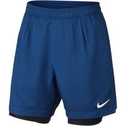 Nike Spodenki Tenisowe M Nkct Dry Short Baseline Rib L. Szorty sportowe męskie marki Nike. W wyprzedaży za 167.00 zł.