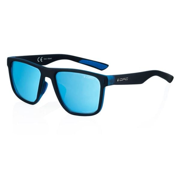 Okulary przeciwsłoneczne unisex z polaryzacja OPC Miami kat.3 + etui. Czarne okulary przeciwsłoneczne męskie OPC, bez wzorów, sportowe. Za 209.99 zł.