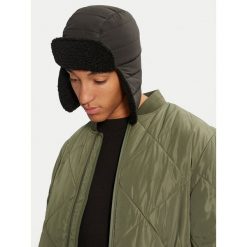Czapka Timberland. Czarne czapki męskie Timberland, na zimę, bez wzorów. Za 299.99 zł.