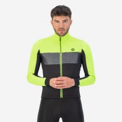 Kurtka rowerowa męska Rogelli Attq, mocno ocieplana. Czarne kurtki treningowe męskie Rogelli, na zimę, m, bez wzorów, bez kaptura, rowerowe. Za 378.00 zł.