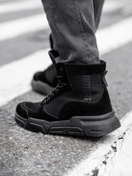 Męskie buty sneakersy za kostkę z rzeźbioną podeszwą – czarne V1 OM-FOBO-0122 - 44. Czarne buty sportowe na co dzień męskie Ombre Clothing, m, bez wzorów, z gumy, eleganckie, bez ramiączek, bez kaptura. W wyprzedaży za 79.99 zł.
