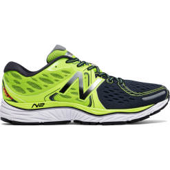 New Balance M1260YG6. Buty do biegania męskie marki New Balance. W wyprzedaży za 299.99 zł.