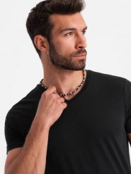 Klasyczna męska bawełniana koszulka z dekoltem w serek BASIC - czarna V1 - Rozmiar: S. Czarne t-shirty męskie Ombre Clothing, m, bez wzorów, z bawełny, bez kołnierzyka, bez ramiączek. W wyprzedaży za 24.99 zł.